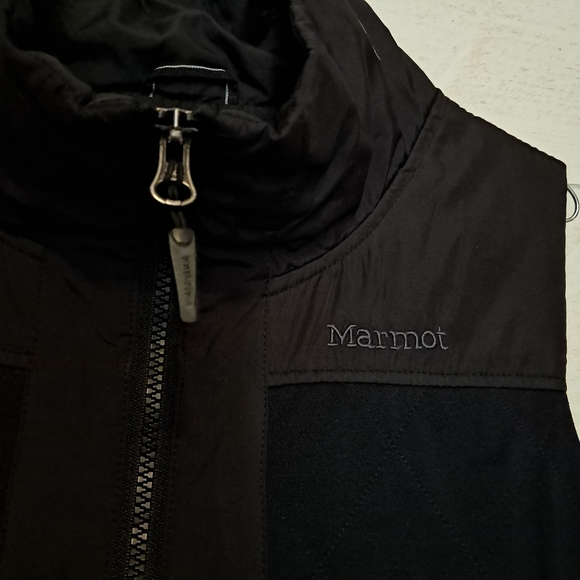 Marmot Abigail Black Vest Women’s Size Small - Picture 3 of 8